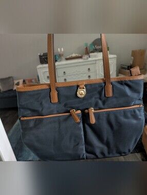 Med Michael Kors Kempton Tote Navy With Brown Handles NWT